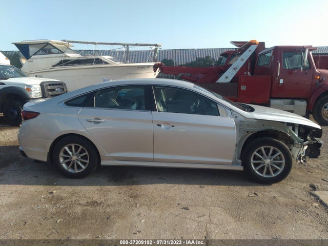 2018 HYUNDAI SONATA SE VIN: 5NPE24AF3JH727387