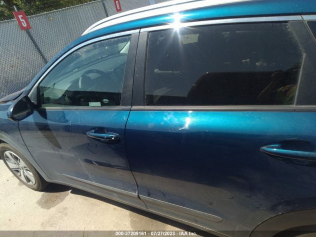 KNDCB3LC3K5241300 KIA NIRO LX