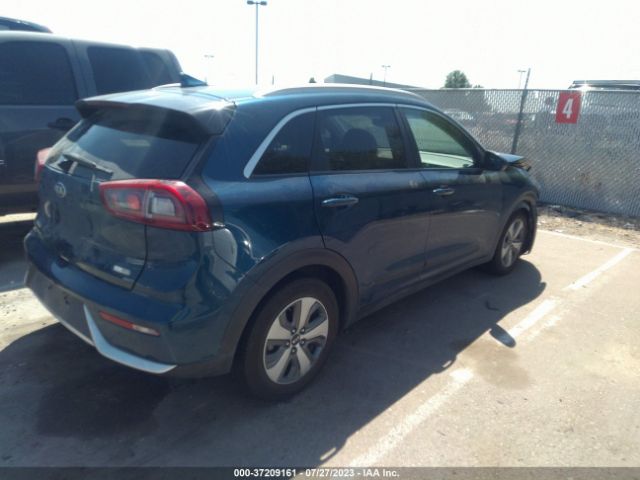 KNDCB3LC3K5241300 KIA NIRO LX