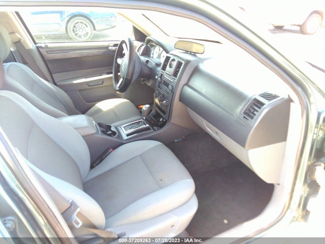 2005 CHRYSLER 300 300 VIN: 2C3JA43RX5H568833