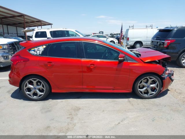 1FADP3L97JL325680 Ford FOCUS ST