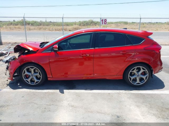 1FADP3L97JL325680 Ford FOCUS ST