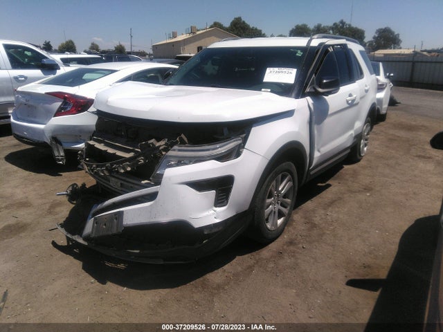 Ford EXPLORER XLT 2018 1FM5K8D83JGC15875 Image 2
