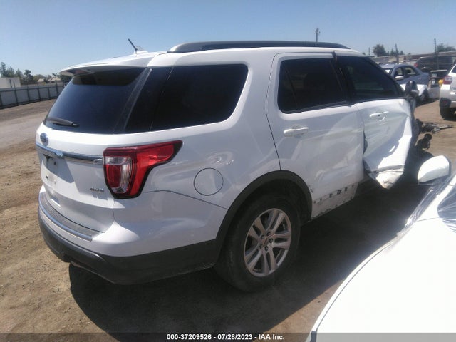 Ford EXPLORER XLT 2018 1FM5K8D83JGC15875 Image 4