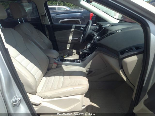 1FMCU9GX2FUA47682 Ford ESCAPE SE