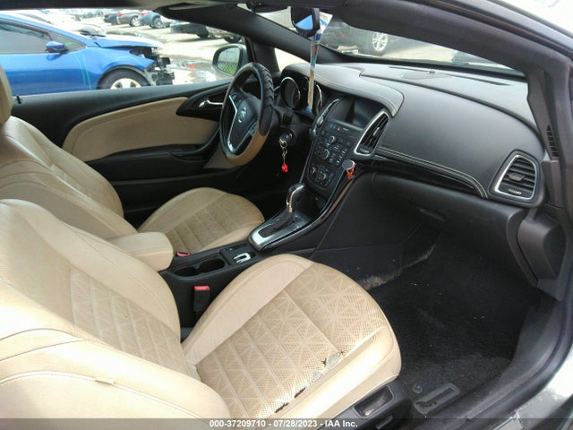 2018 Buick Cascada, VIN: W04WH3N56JG025870