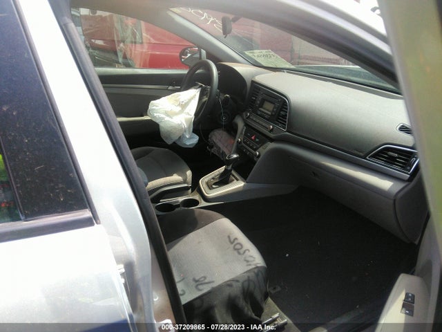 Hyundai ELANTRA SE 2018 5NPD74LF6JH340505 Image 5