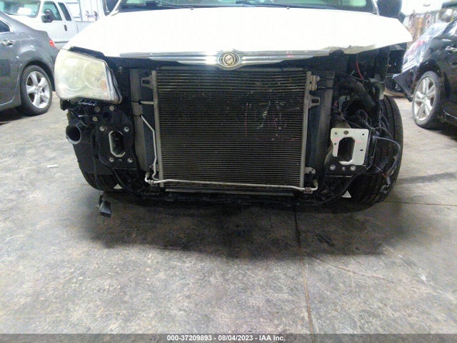 2008 CHRYSLER TOWN & COUNTRY LX VIN: 2A8HR44H68R652616