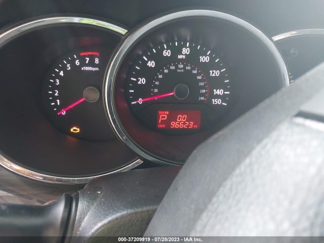 2012 KIA SORENTO LX VIN: 5XYKT4A6XCG218228