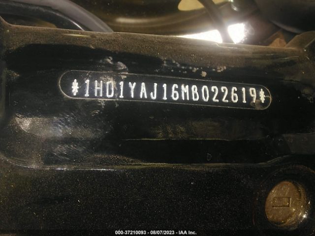 2021 HARLEY-DAVIDSON FLHC 1HD1YAJ16MB022619 Photo 9