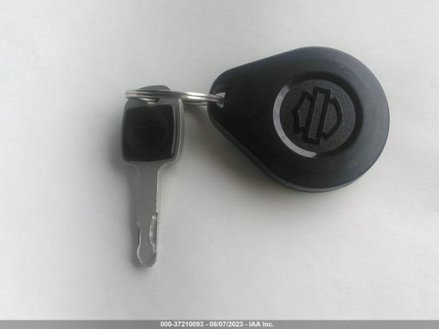 2021 HARLEY-DAVIDSON FLHC 1HD1YAJ16MB022619 Photo 10