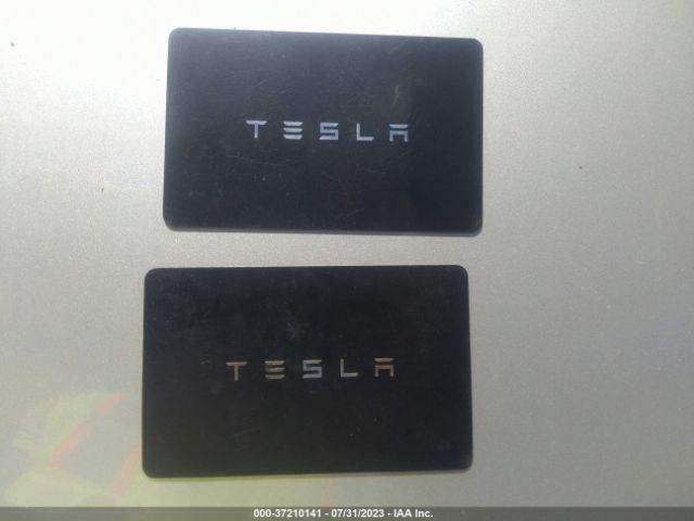 5YJ3E1EA5PF411086 Tesla MODEL 3