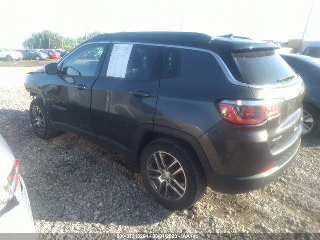 3C4NJDBB9JT153280 Jeep Compass Latitude