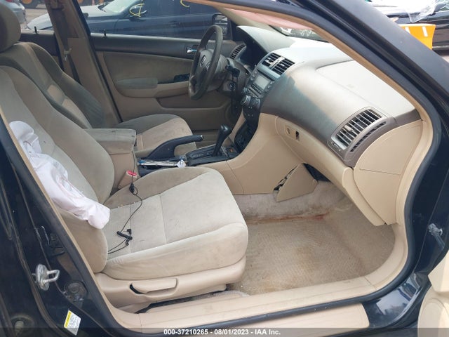 2005 HONDA ACCORD SDN LX VIN: 1HGCM56485A044906