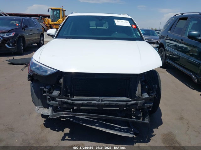 WA1AECF30K1077483 Audi Q3 PREMIUM