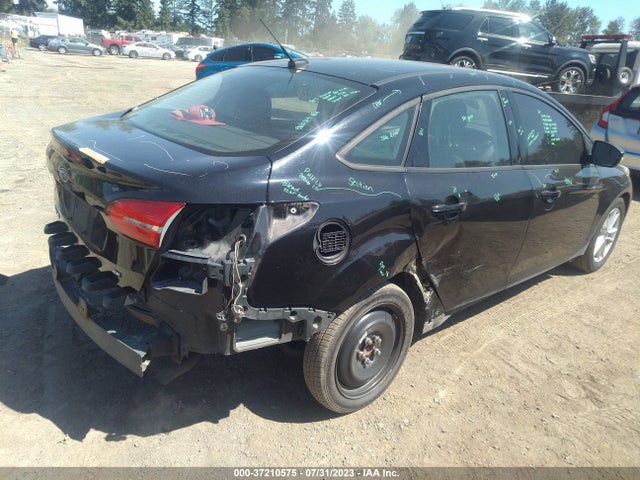 Ford FOCUS SE 2016 1FADP3F2XGL255180 Image 4