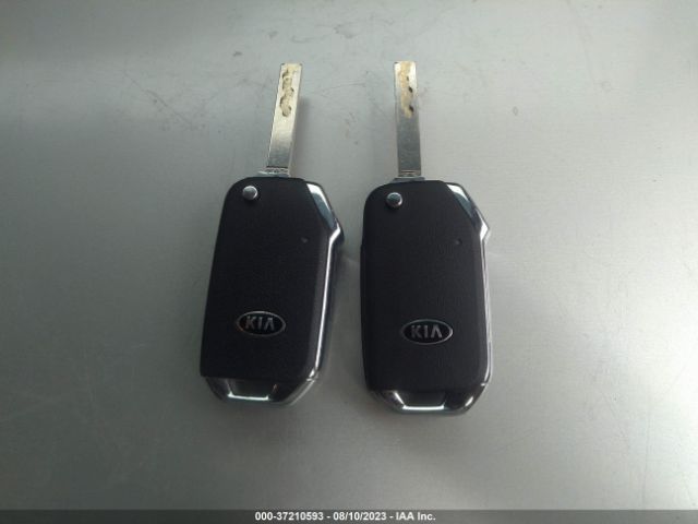 KNDEU2AA5M7044974 KIA SELTOS S