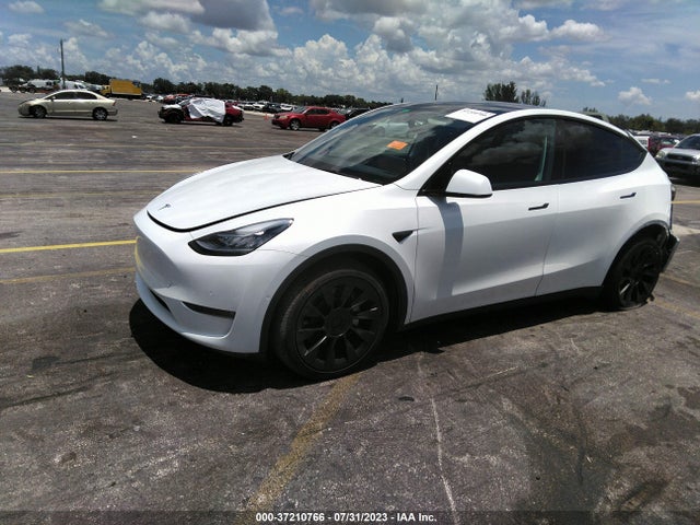 Tesla Model Y Long Range 2022 7SAYGDEE5NA010817 Image 2