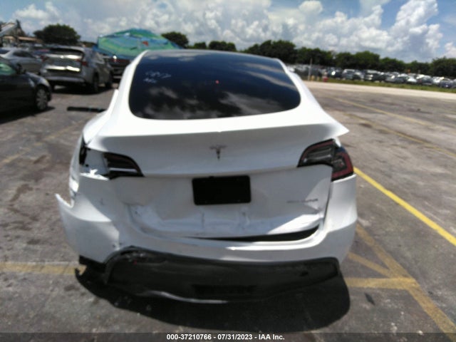 Tesla Model Y Long Range 2022 7SAYGDEE5NA010817 Image 6