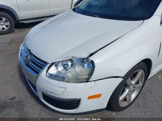 2009 VOLKSWAGEN JETTA SEDAN SE VIN: 3VWRM71K69M149685
