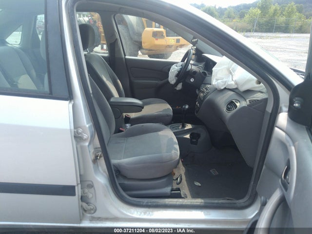 2002 FORD FOCUS LX VIN: 1FAFP33P72W162830