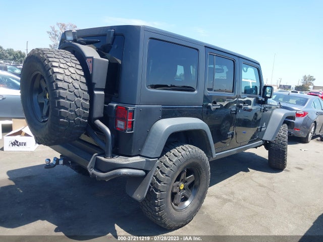 1C4HJWFG1EL274630 Jeep Wrangler Unlimited Rubicon