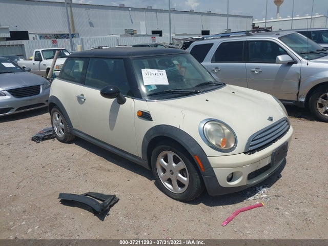2010 MINI COOPER HARDTOP WMWMF3C50ATZ63518 Photo 0