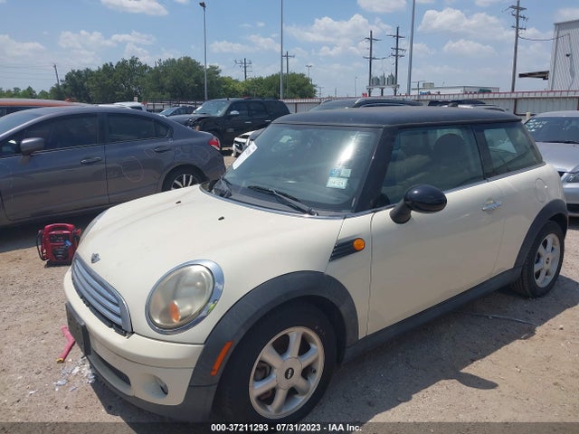 2010 MINI COOPER HARDTOP WMWMF3C50ATZ63518 Photo 5