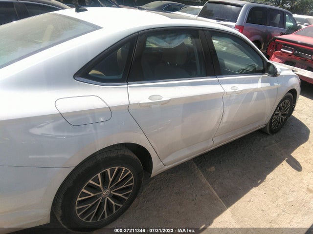 3VWC57BU6MM010622 Volkswagen Jetta S/se/r-line