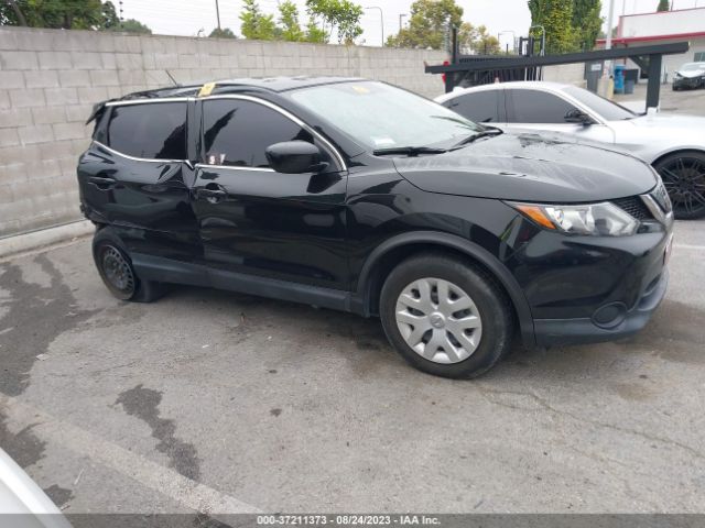 JN1BJ1CR8KW317517 Nissan Rogue Sport S