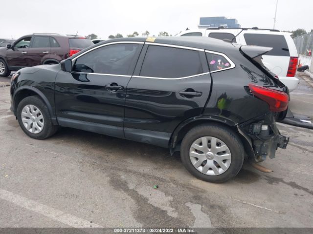 JN1BJ1CR8KW317517 Nissan Rogue Sport S