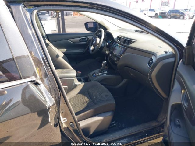 JN1BJ1CR8KW317517 Nissan Rogue Sport S