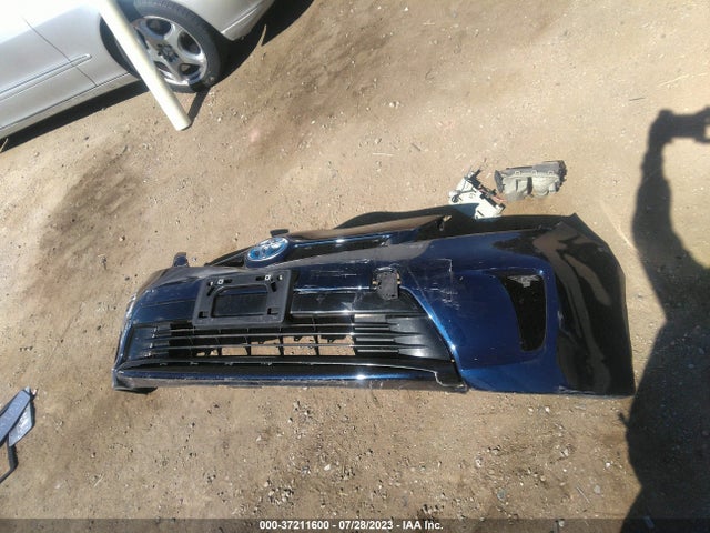 Toyota Prius Four 2015 JTDKN3DU2F0484089 Image 4