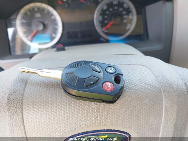 2008 FORD ESCAPE XLT VIN: 1FMCU03158KB34570