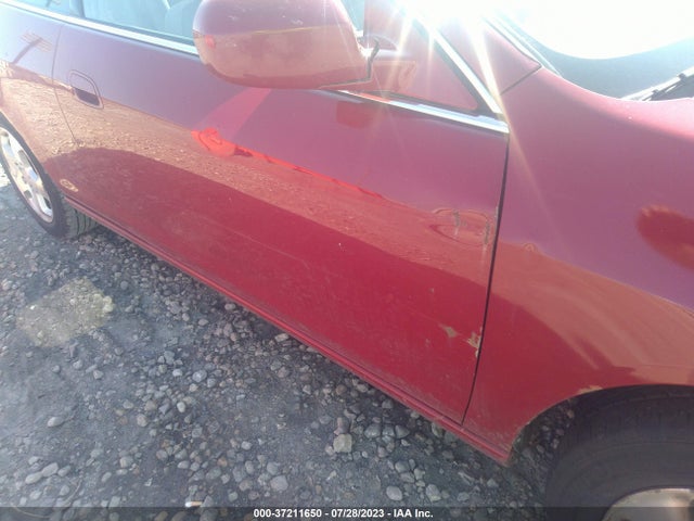 2000 HONDA ACCORD CPE EX W/LEATHER VIN: 1HGCG2253YA028721