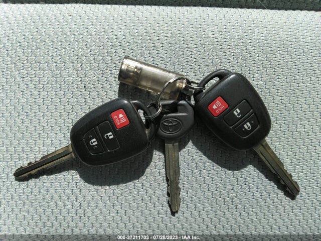 Toyota Prius C One/two/three/four 2016 JTDKDTB35G1122914 Image 11