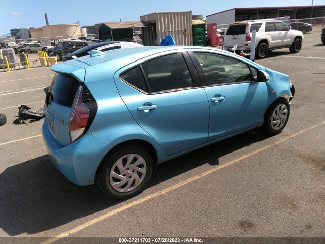 Toyota Prius C One/two/three/four 2016 JTDKDTB35G1122914 Image 4