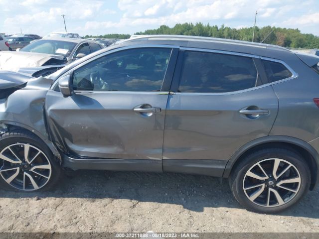 JN1BJ1CR6JW293717 Nissan Rogue Sport Sl