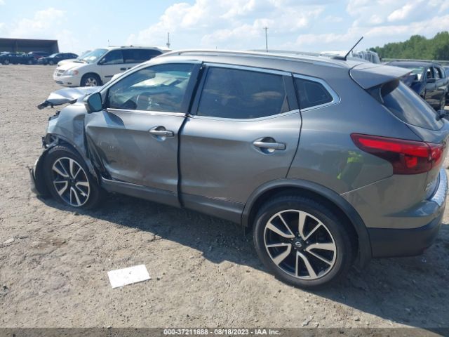 JN1BJ1CR6JW293717 Nissan Rogue Sport Sl