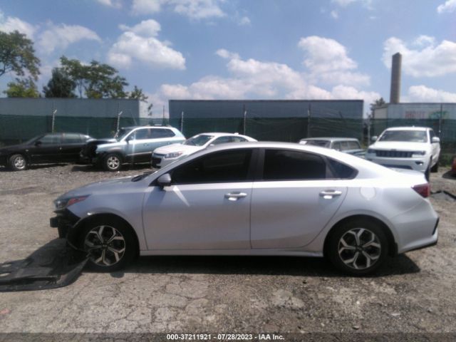 3KPF24AD2LE150779 KIA Forte Lxs