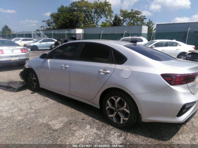 3KPF24AD2LE150779 KIA Forte Lxs