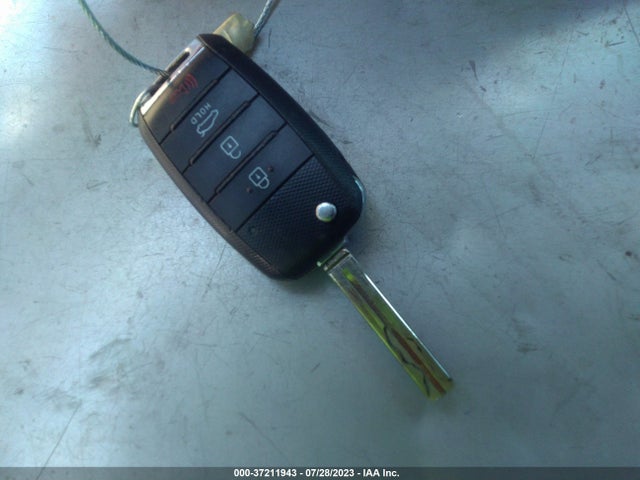 KIA Optima Lx 2015 5XXGM4A70FG419205 Image 3