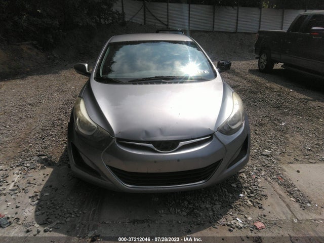 2016 HYUNDAI ELANTRA SE VIN: 5NPDH4AE3GH664740
