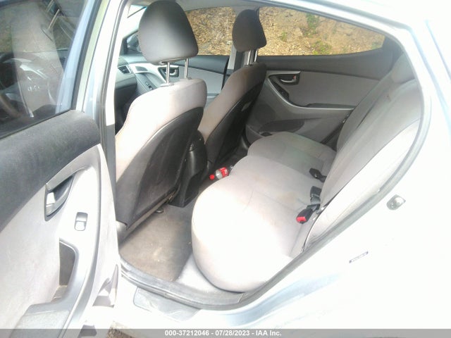 2016 HYUNDAI ELANTRA SE VIN: 5NPDH4AE3GH664740