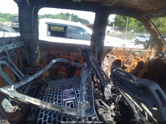 1GT120E82FF512782 GMC Sierra 2500hd Denali