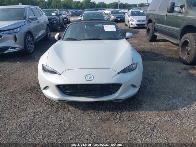 2017 MAZDA MX-5 MIATA GRAND TOURING VIN: JM1NDAD71H0124944