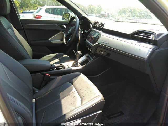 WA1AECF38L1072873 Audi Q3 PREMIUM