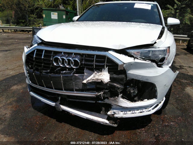 WA1AECF38L1072873 Audi Q3 PREMIUM