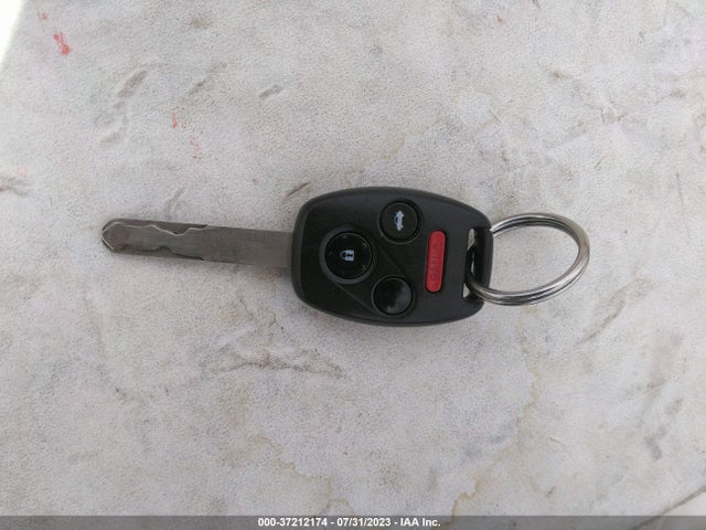 2005 HONDA ACCORD SDN LX VIN: JHMCM56475C003894