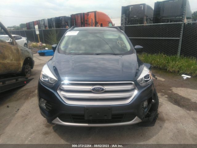 1FMCU0HD4JUA54979 Ford ESCAPE SEL